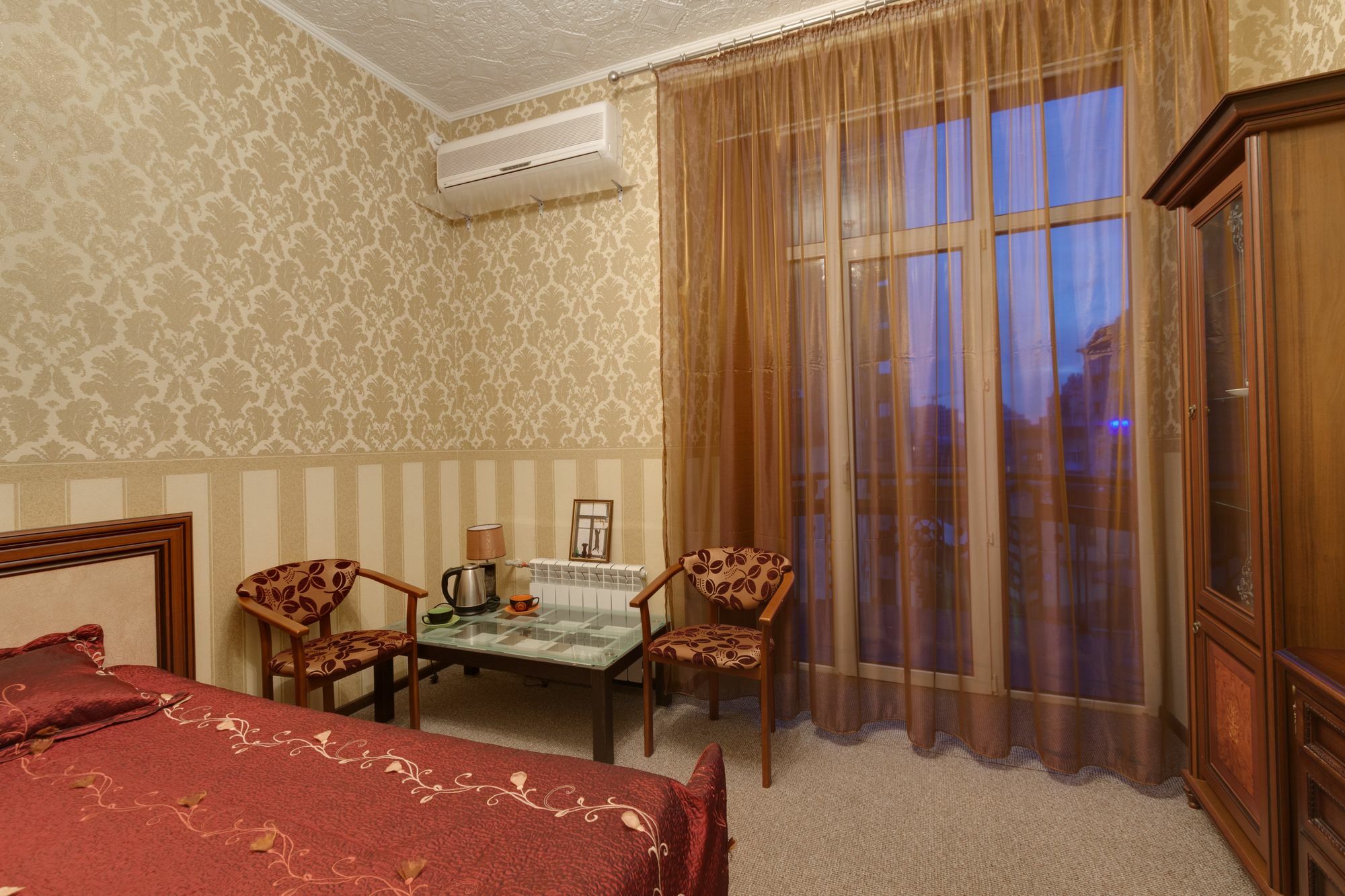 Pokrovsky Kiew Exterior foto